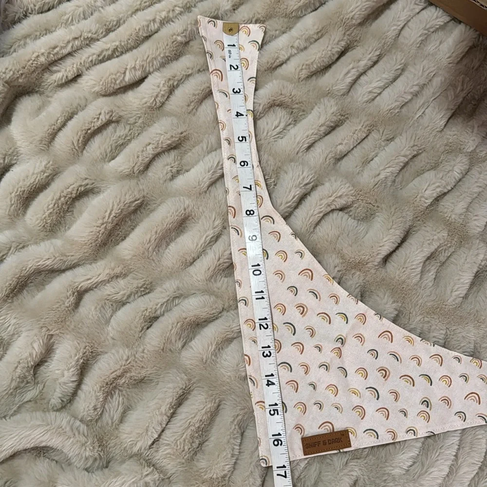 Sniff & Bark Rainbow bandana for pet. (Large)